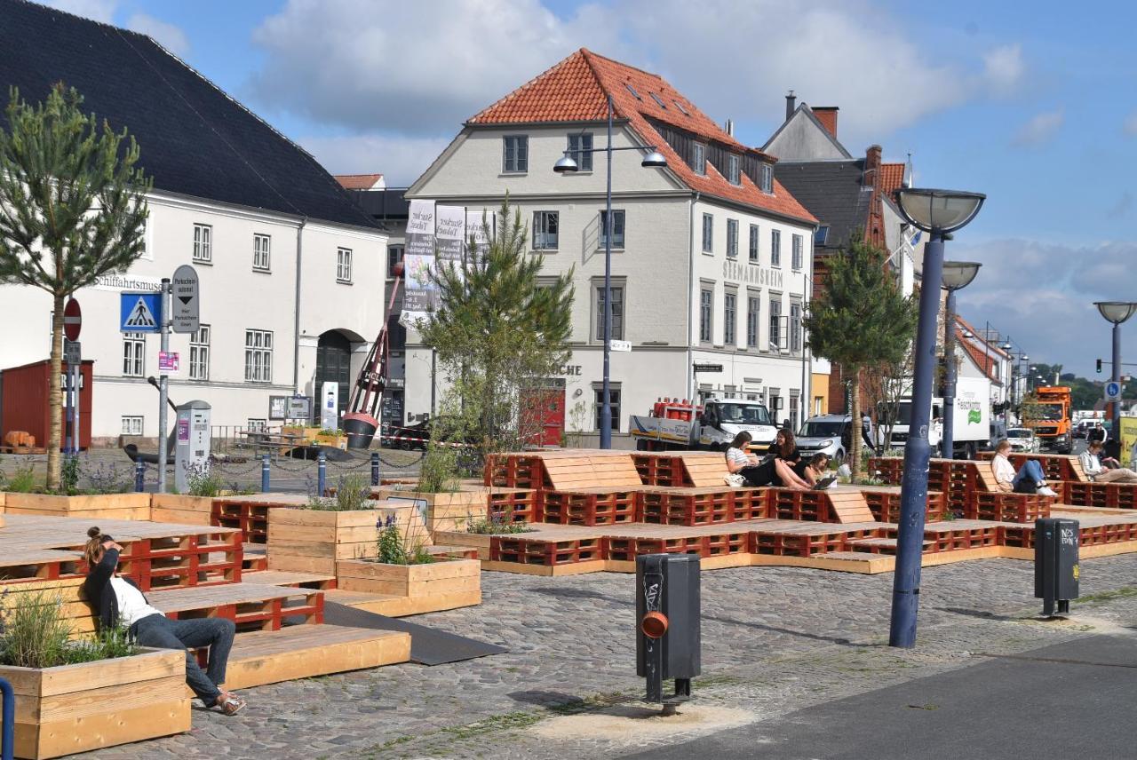 Fewo1846 - Kaete-Lassen-Huus - Uriges Haeuschen Auf 3 Ebenen Mit Dachterrasse Am Hafen Flensburg Zewnętrze zdjęcie